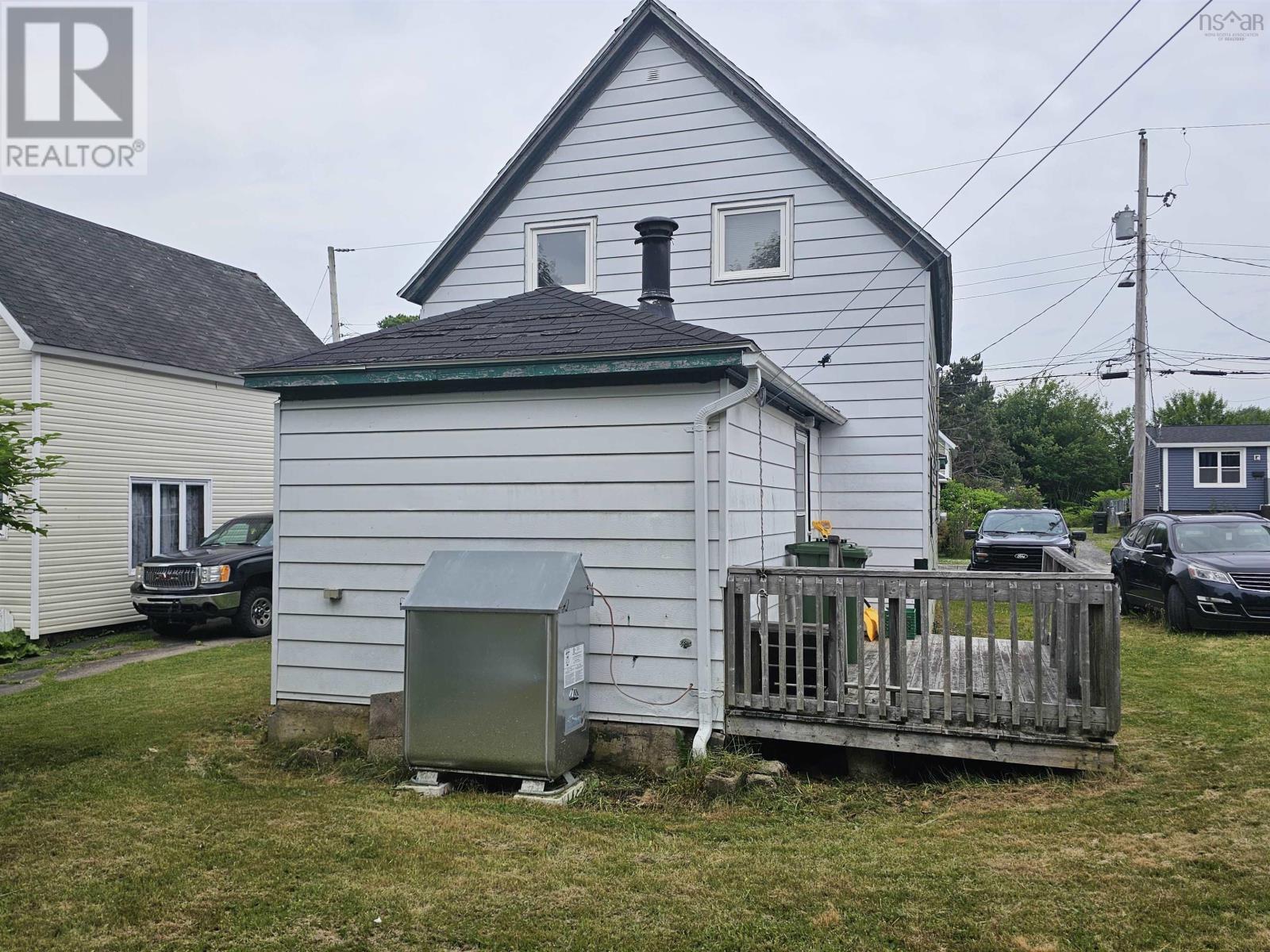 3 Thompson Avenue, North Sydney, Nova Scotia  B2A 1X7 - Photo 3 - 202517466