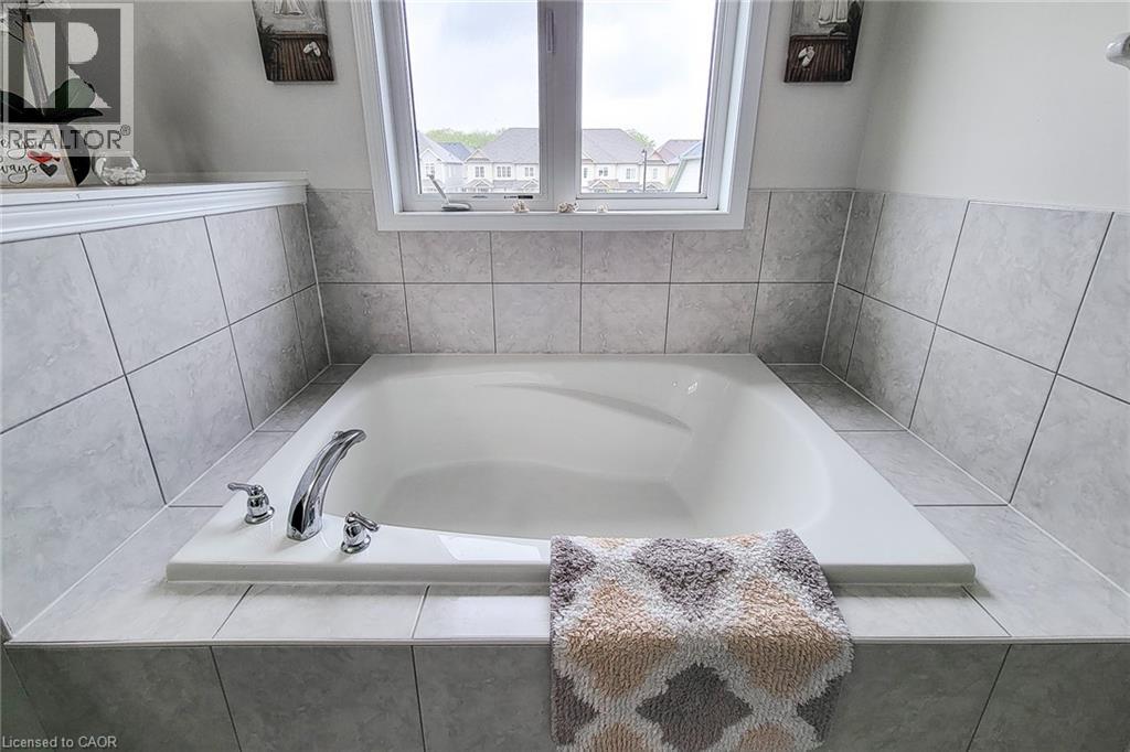 76 Mcallistar Drive, Binbrook, Ontario  L0R 1C0 - Photo 31 - 40766966