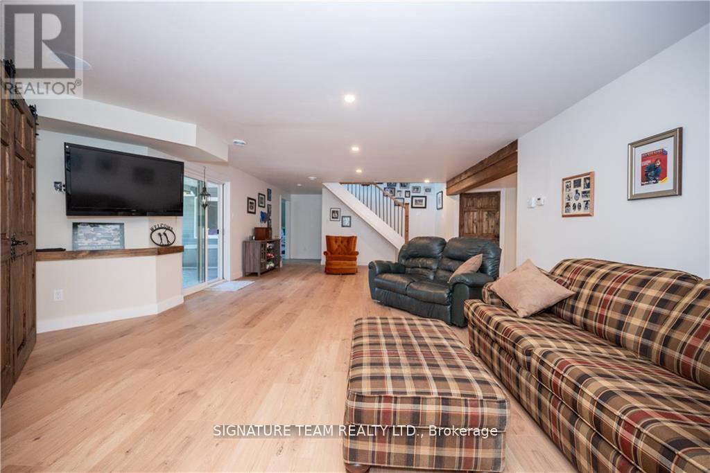 1555 Whitton Road, Horton, Ontario  K7V 3Z6 - Photo 18 - X12378842