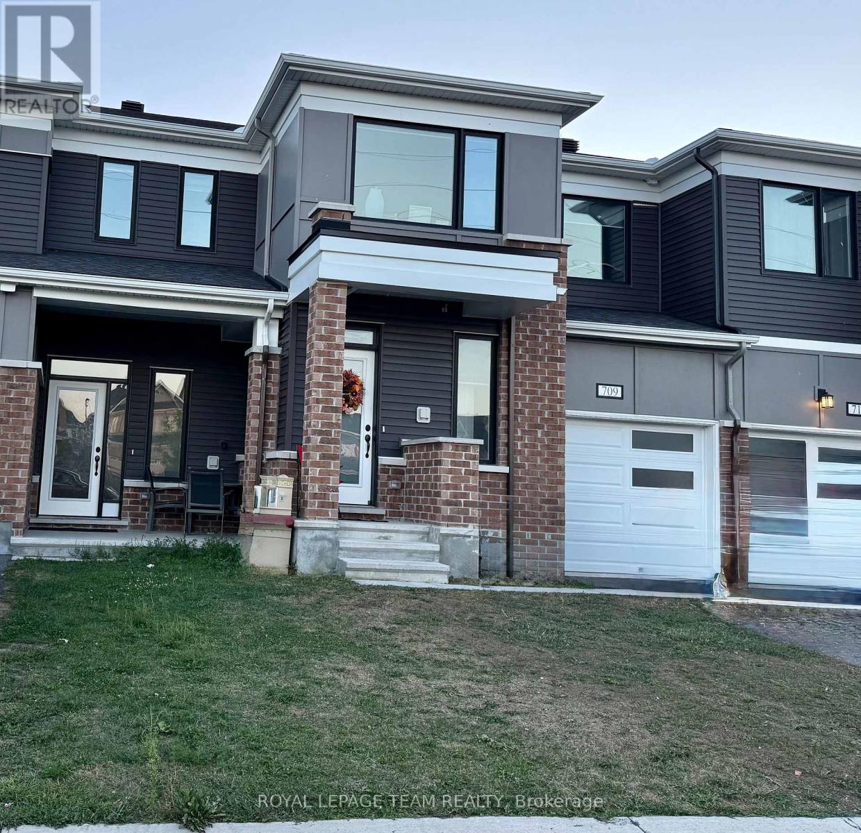 709 MEGREZ WAY E, Ottawa, Ontario