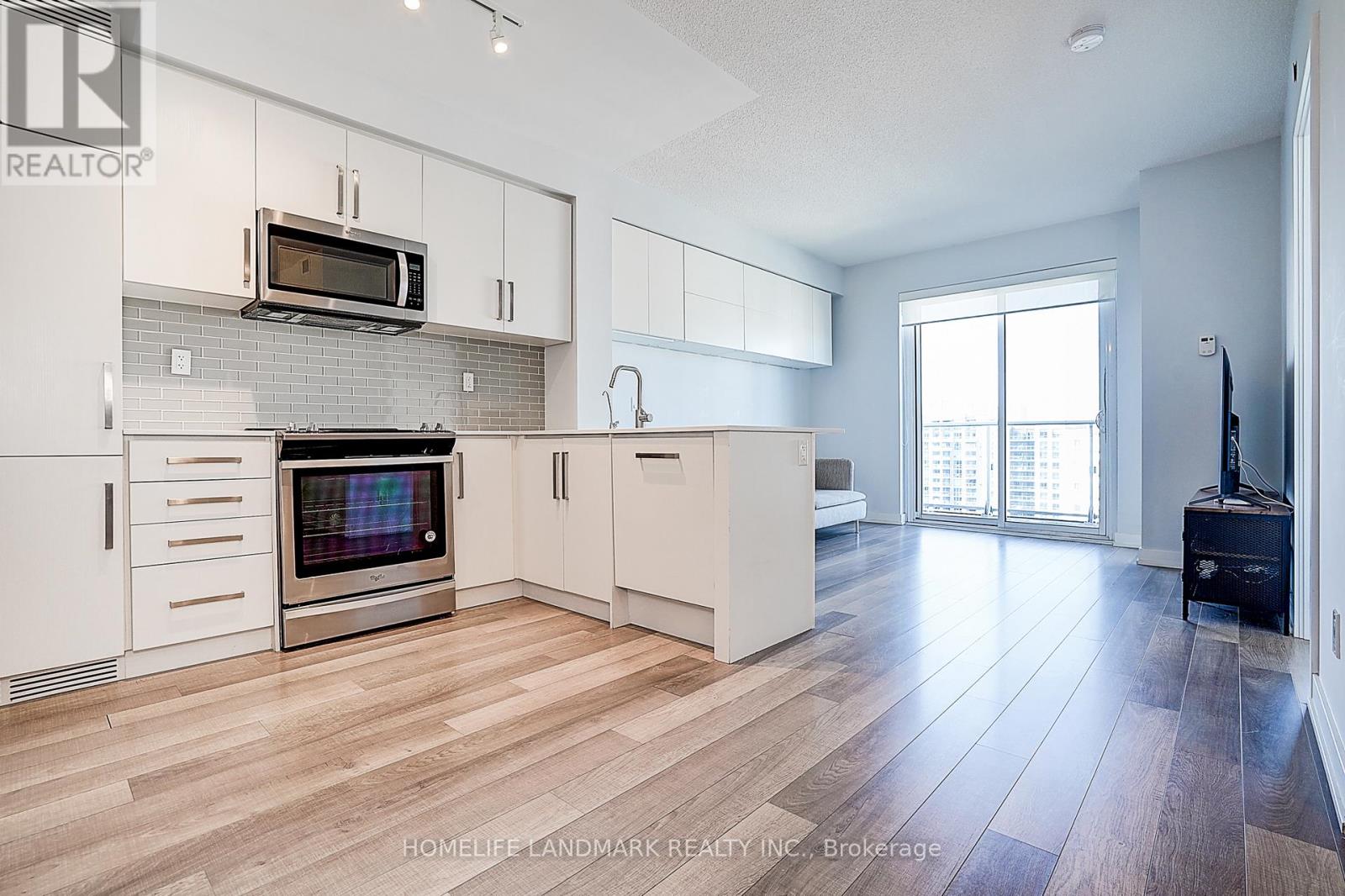 1312 - 5180 Yonge Street, Toronto, Ontario  M2N 5P6 - Photo 4 - C12386887