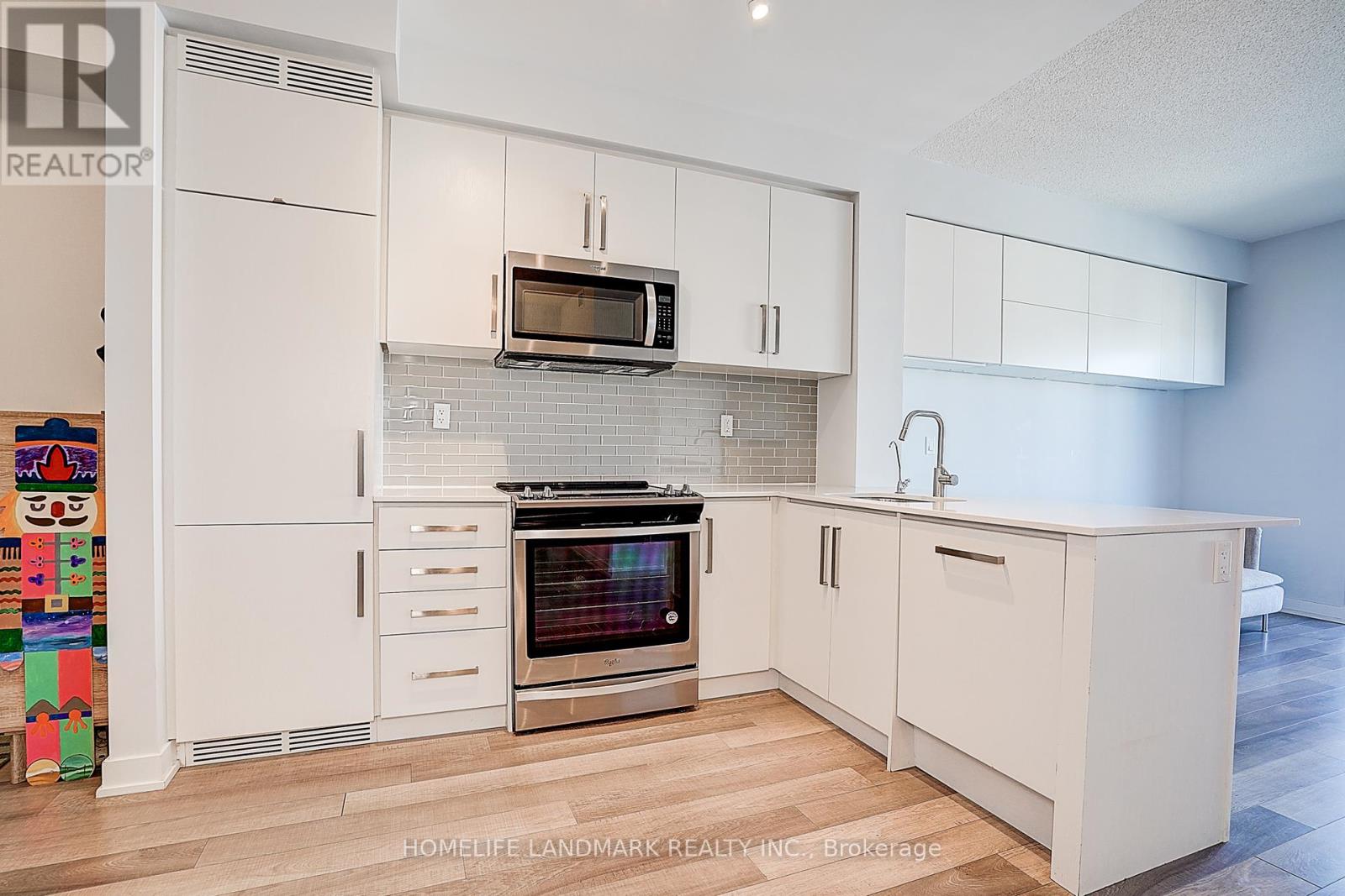 1312 - 5180 Yonge Street, Toronto, Ontario  M2N 5P6 - Photo 5 - C12386887