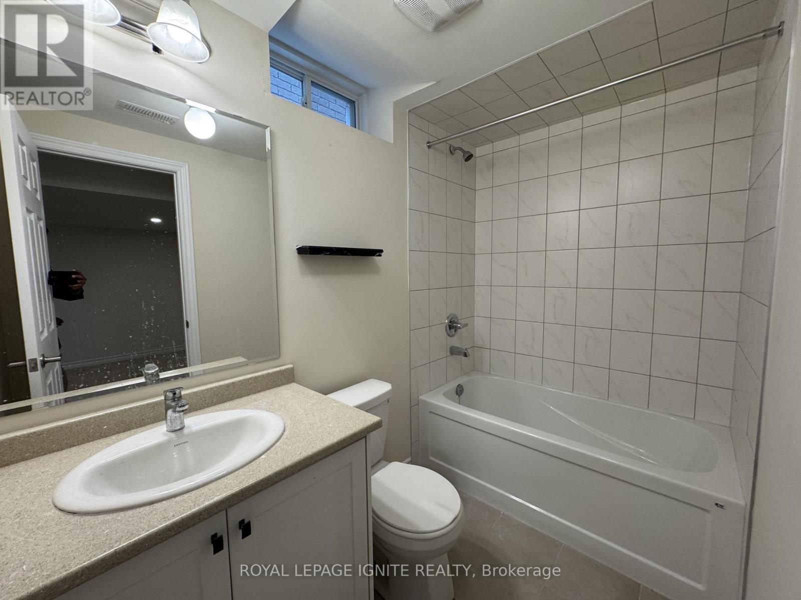 Bsmt - 216 Doug Finney Street, Oshawa, Ontario  L1K 3G3 - Photo 8 - E12367493