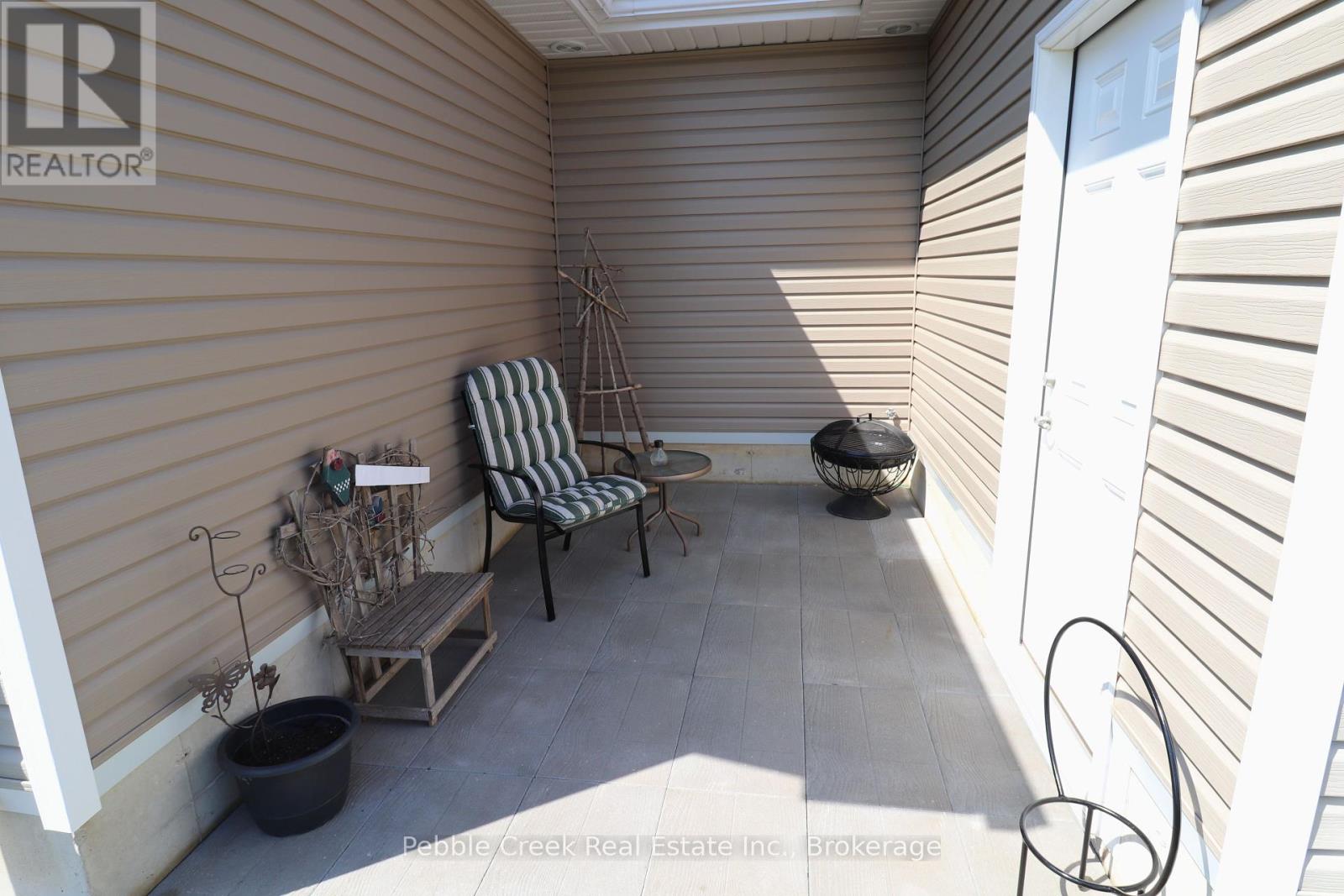 209 Lake Breeze Drive, Ashfield-Colborne-Wawanosh, Ontario  N7A 0C6 - Photo 33 - X12105126