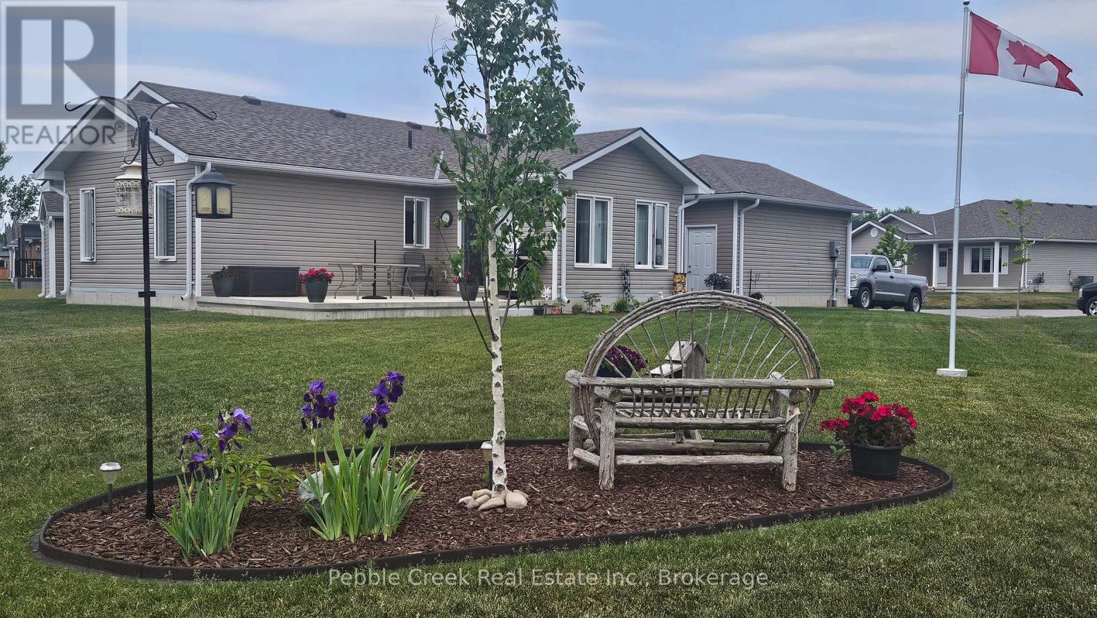 209 Lake Breeze Drive, Ashfield-Colborne-Wawanosh, Ontario  N7A 0C6 - Photo 37 - X12105126