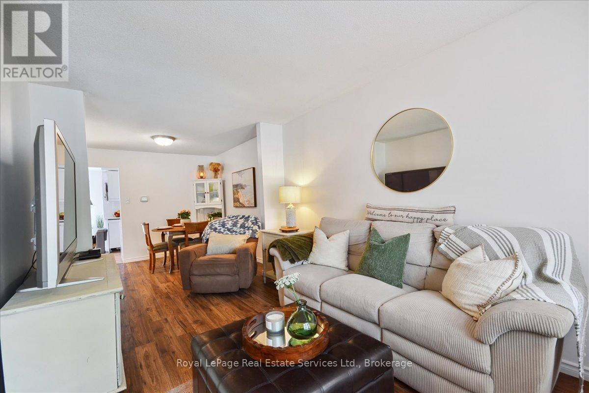 Property at 2248 MACLENNAN DRIVE image 5