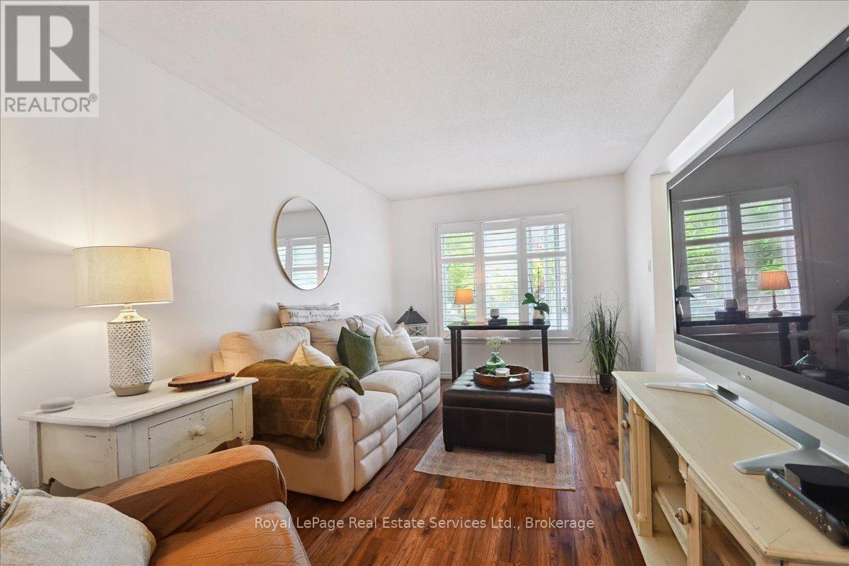 2248 Maclennan Drive, Oakville, Ontario  L6H 5K1 - Photo 8 - W12386906