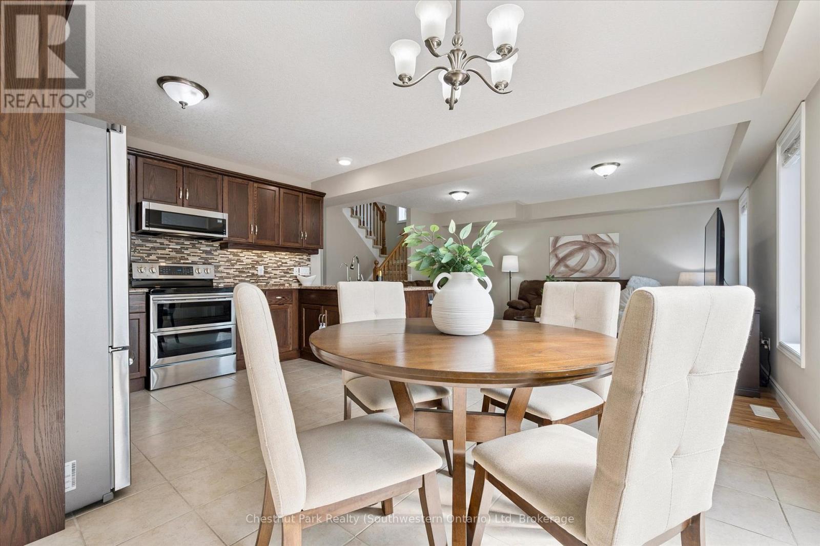 14 Halliday Drive, East Zorra-Tavistock, Ontario  N0B 2R0 - Photo 10 - X12386901