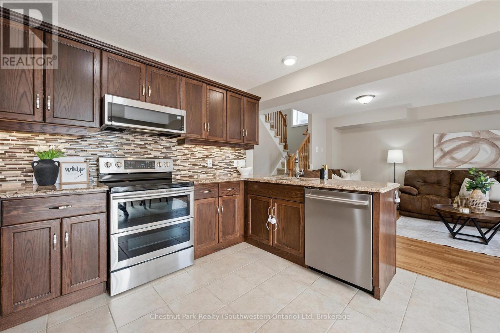 14 Halliday Drive, East Zorra-Tavistock, Ontario  N0B 2R0 - Photo 13 - X12386901