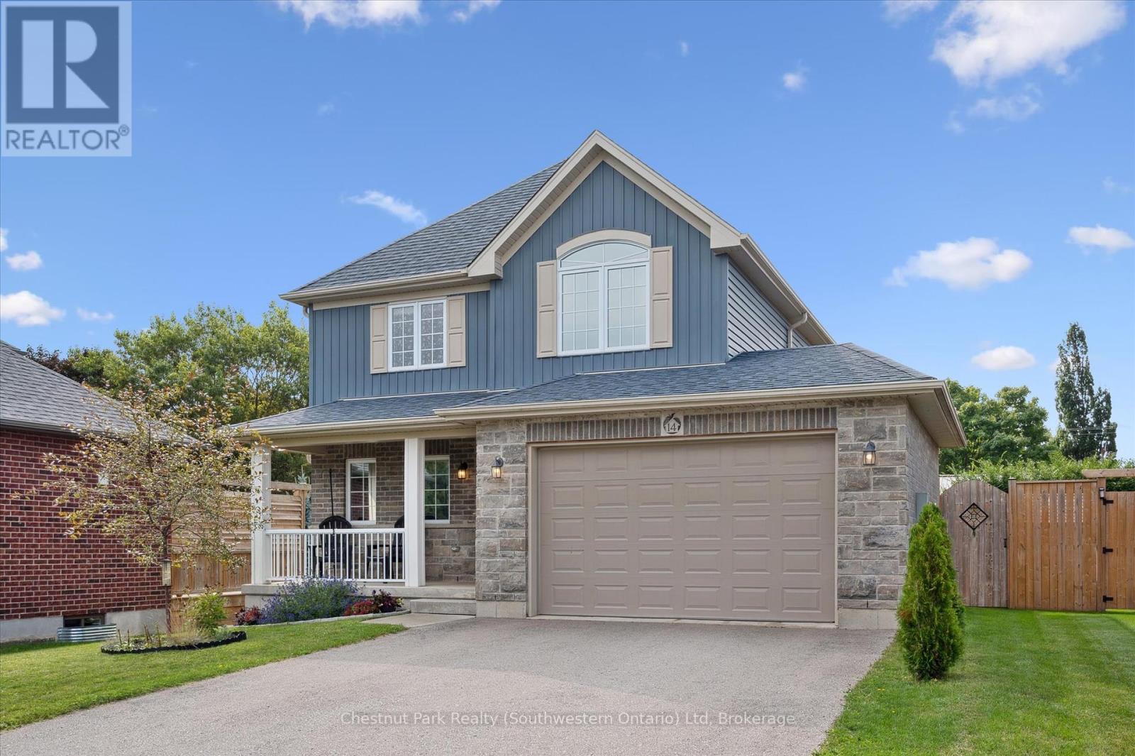 14 Halliday Drive, East Zorra-Tavistock, Ontario  N0B 2R0 - Photo 2 - X12386901