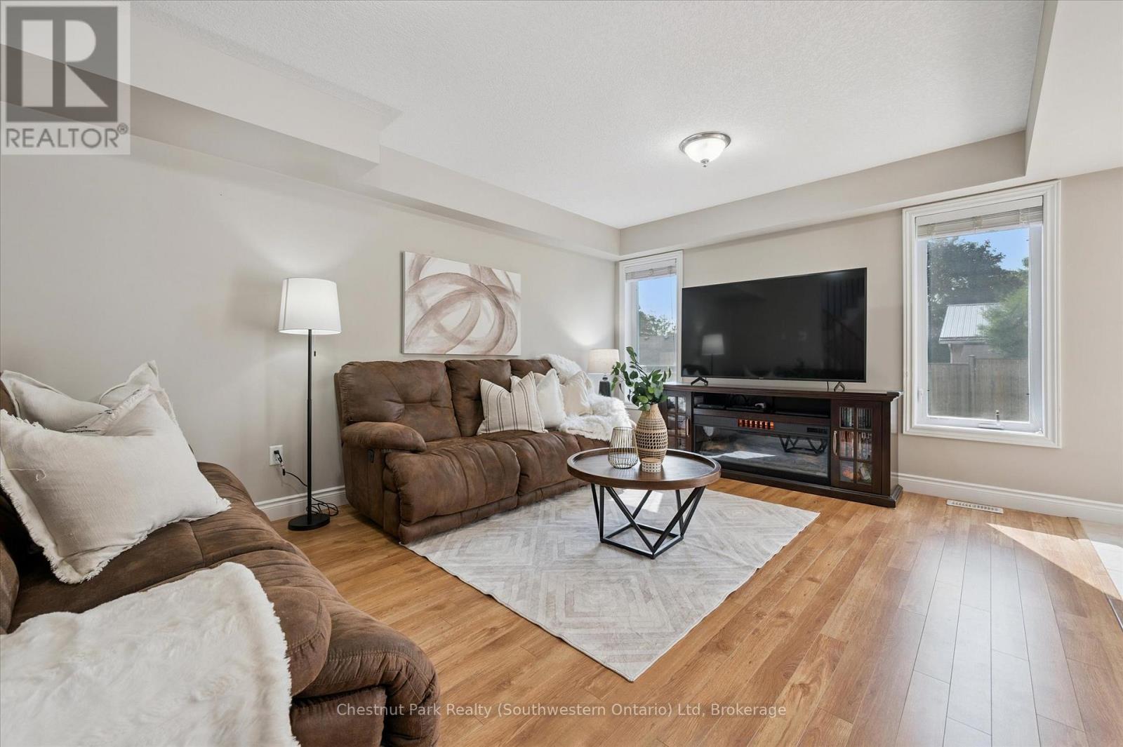 14 Halliday Drive, East Zorra-Tavistock, Ontario  N0B 2R0 - Photo 6 - X12386901