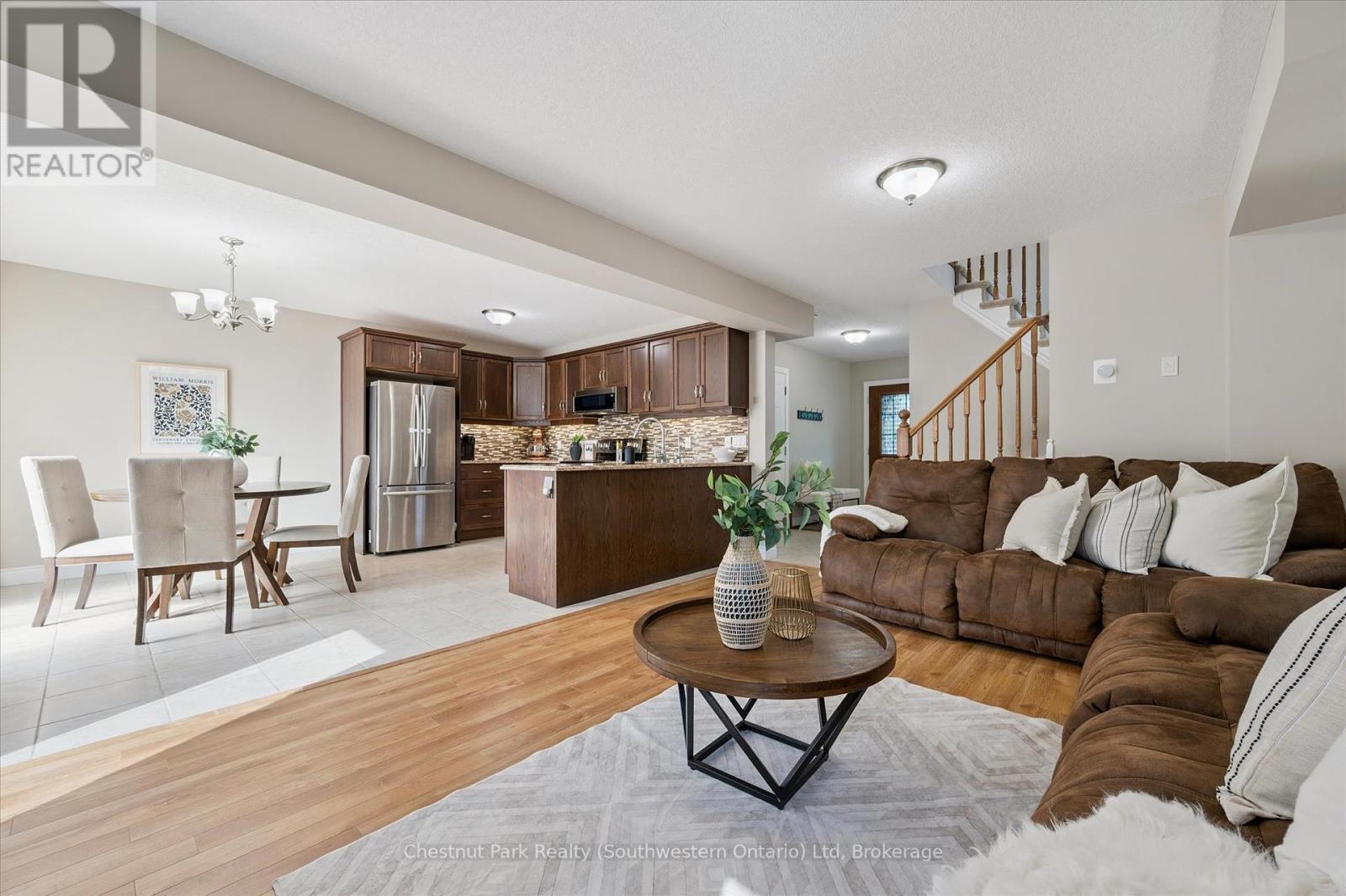 14 Halliday Drive, East Zorra-Tavistock, Ontario  N0B 2R0 - Photo 8 - X12386901