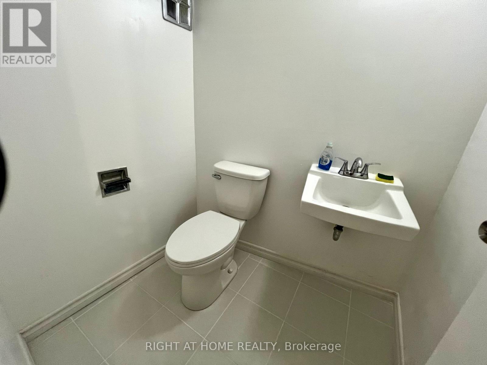 43 - 286 Sprucewood Court, Toronto (L'amoreaux), Ontario  M1W 1P9 - Photo 20 - E12386902