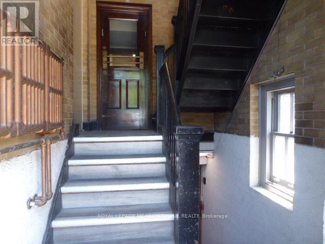 10 - 70 Mill Street, Halton Hills, Ontario  L7G 2C9 - Photo 4 - W12386899