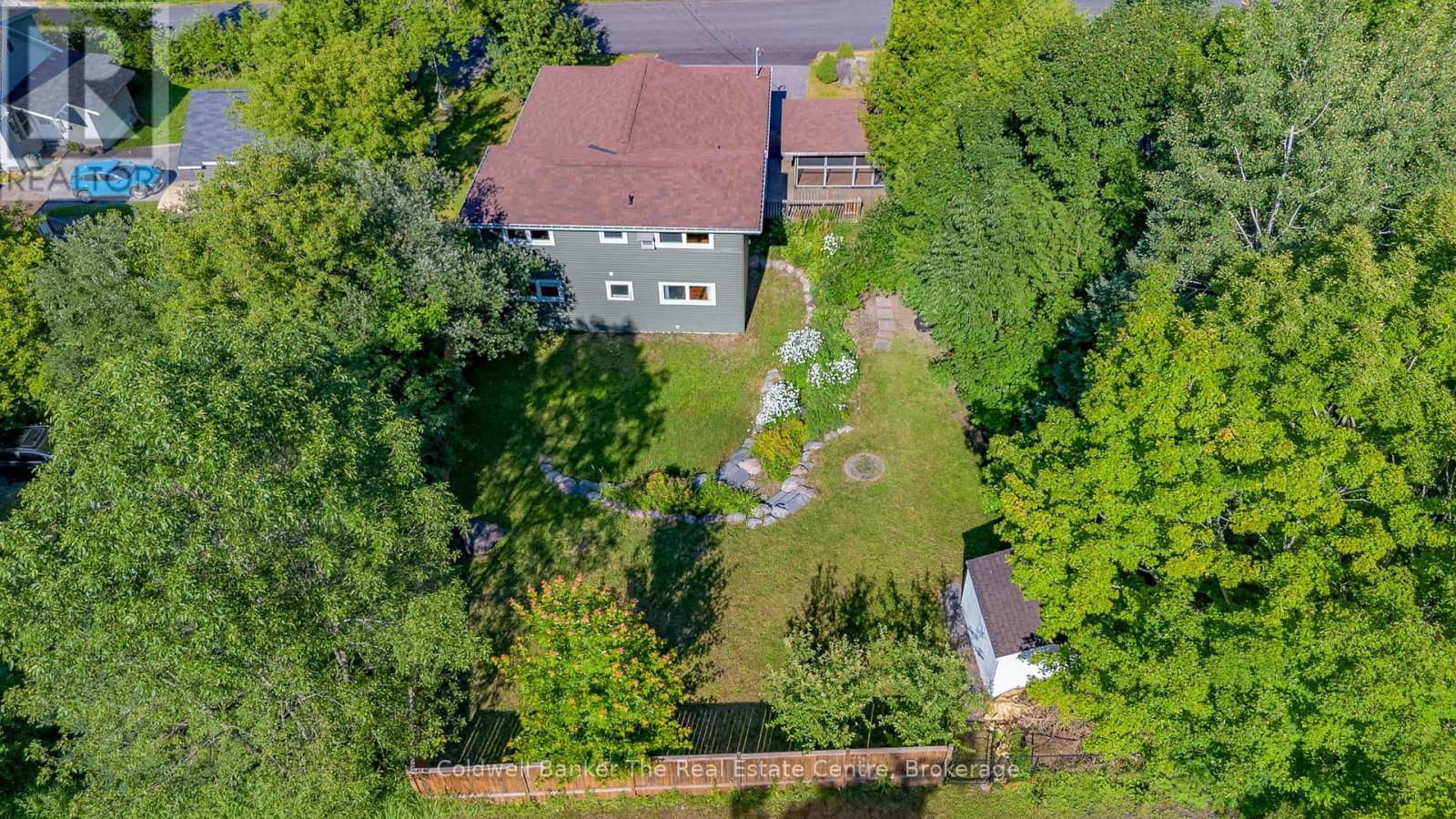 5 Anthony Court, Huntsville, Ontario  P1H 1T2 - Photo 46 - X12386924