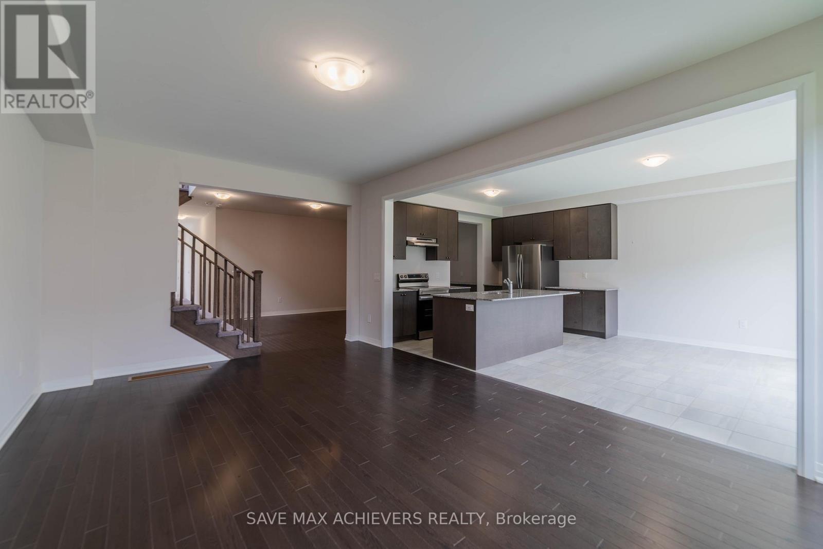 33 Rustic Oak Trail, North Dumfries, Ontario  N0B 1E0 - Photo 9 - X12381072