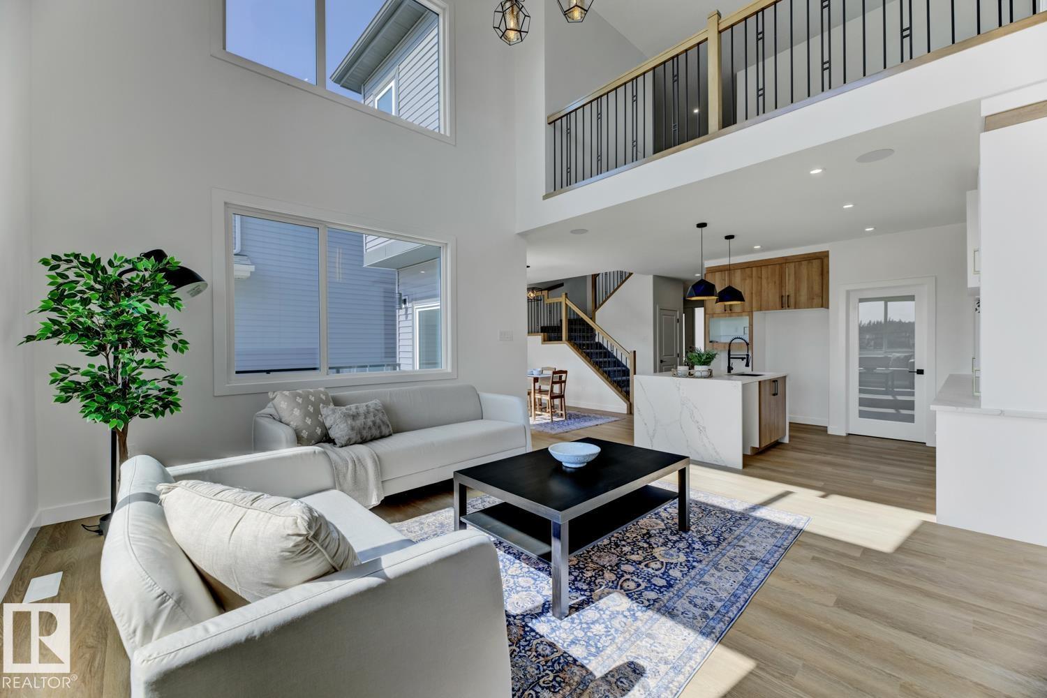 Property at 174 Caledon CR image 5
