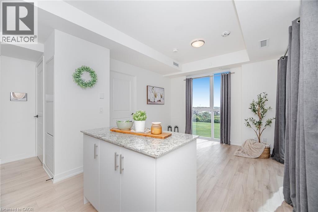335 WHEAT BOOM Drive Unit# 906, Oakville, Ontario