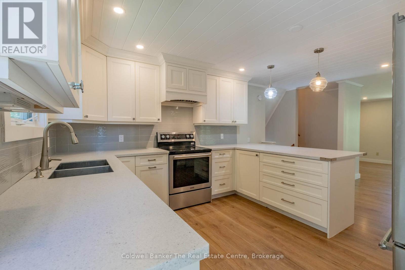 5 Anthony Court, Huntsville, Ontario  P1H 1T2 - Photo 14 - X12386924