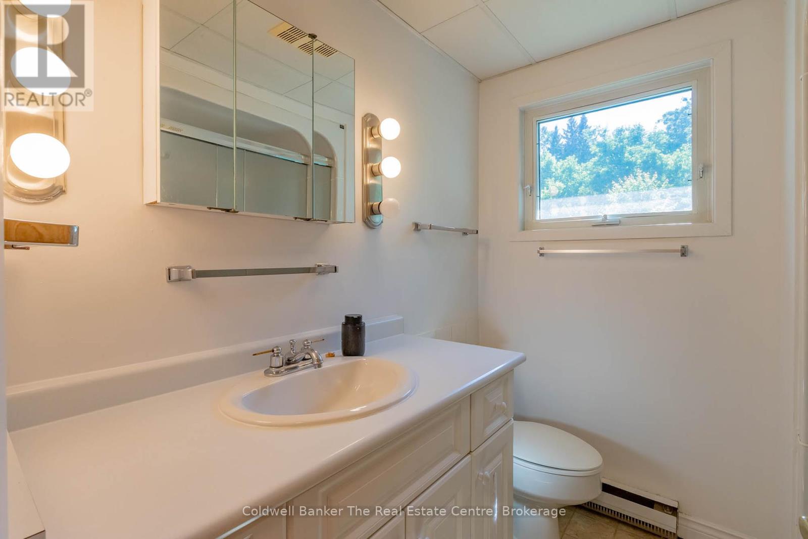 5 Anthony Court, Huntsville, Ontario  P1H 1T2 - Photo 18 - X12386924