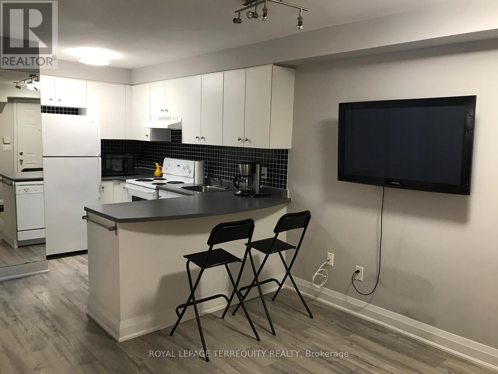 112 - 415 Jarvis Street, Toronto, Ontario  M4Y 3C1 - Photo 3 - C12386908