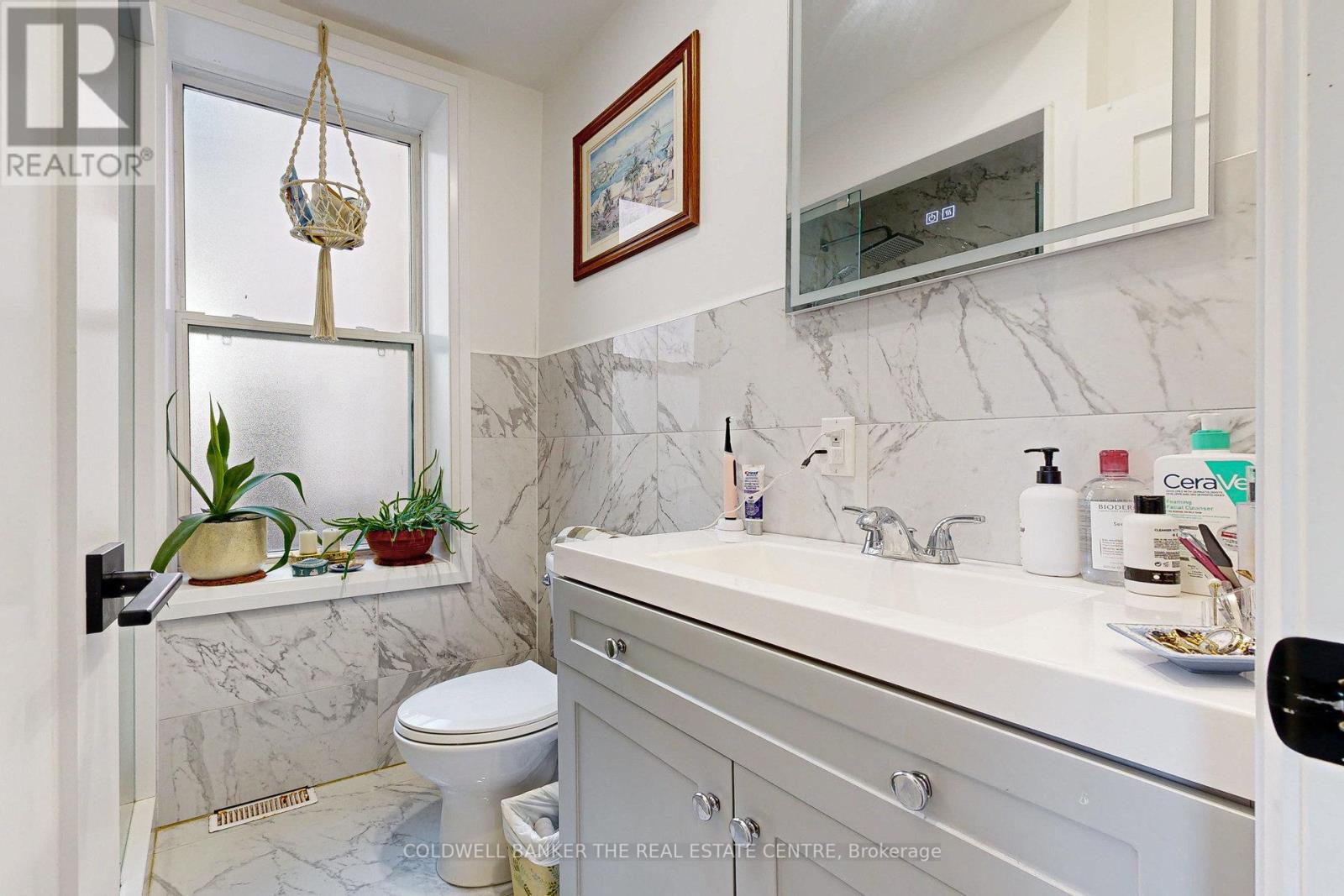 351 Clinton Street, Toronto (Palmerston-Little Italy), Ontario  M6G 2Y7 - Photo 12 - C12386911