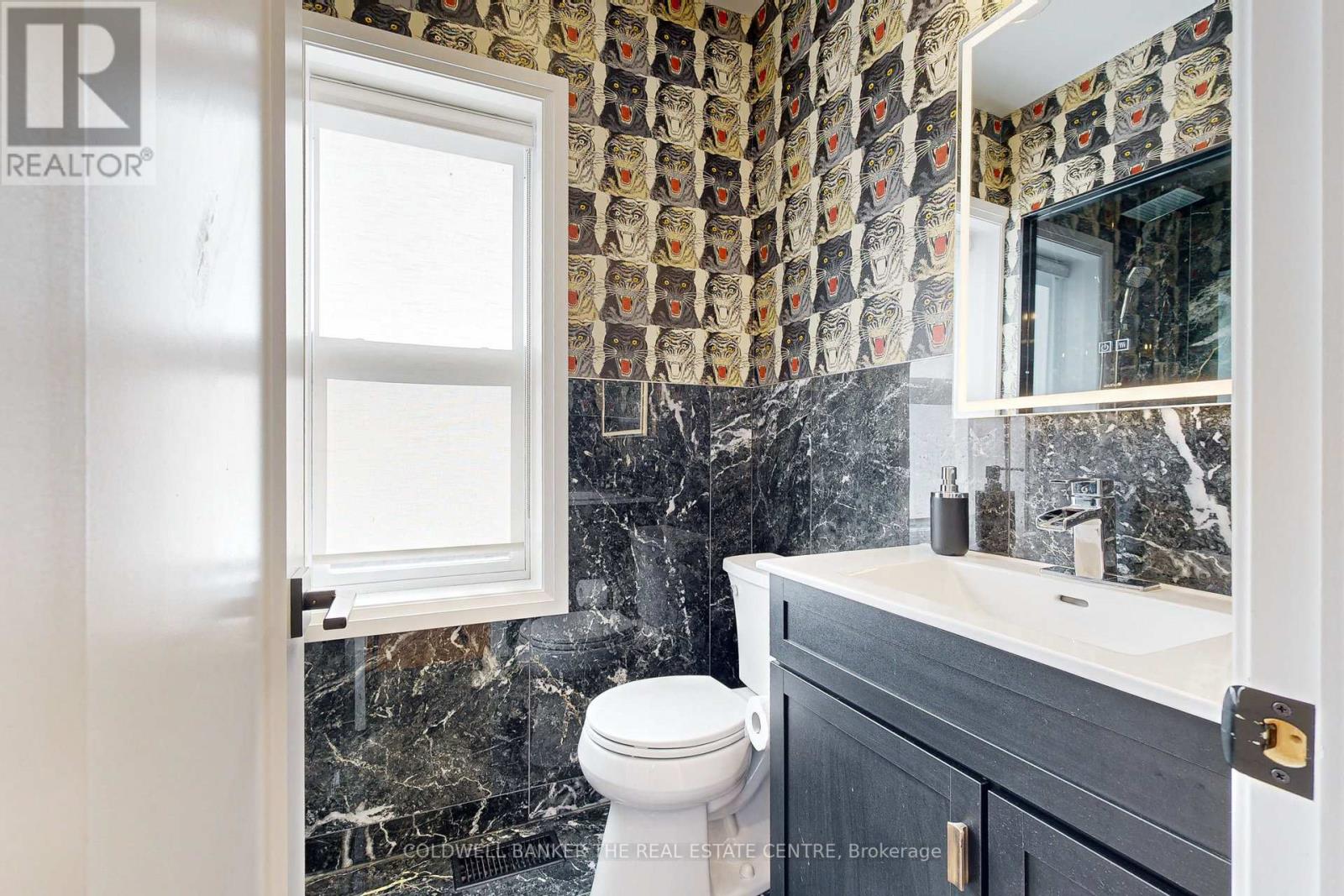 351 Clinton Street, Toronto (Palmerston-Little Italy), Ontario  M6G 2Y7 - Photo 20 - C12386911