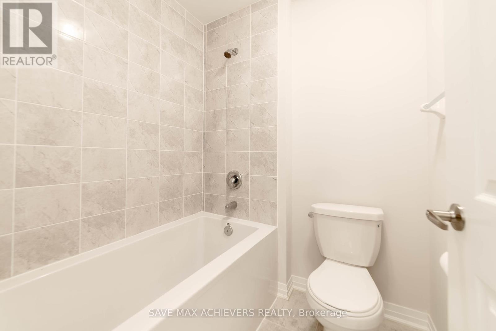 33 Rustic Oak Trail, North Dumfries, Ontario  N0B 1E0 - Photo 33 - X12381072