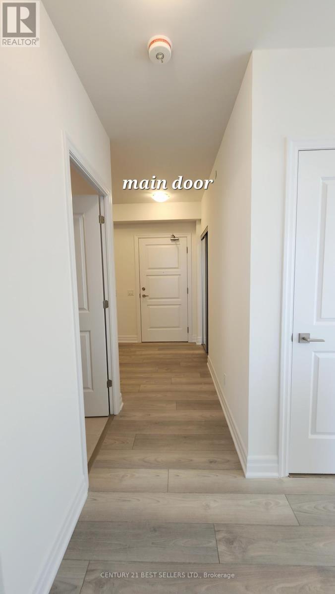 2407 - 36 Elm Drive W, Mississauga, Ontario  L5B 1L9 - Photo 5 - W12386917