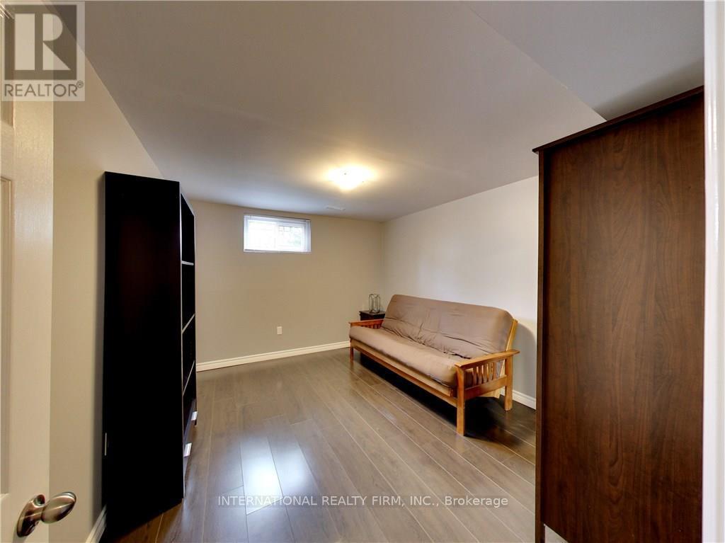 Basement - 5 Regis Court, Hamilton, Ontario  L8E 4M8 - Photo 9 - X12386907