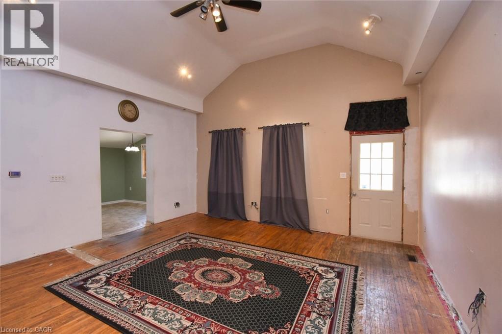 139 Chestnut Avenue, Brantford, Ontario  N3T 4C8 - Photo 3 - 40766009