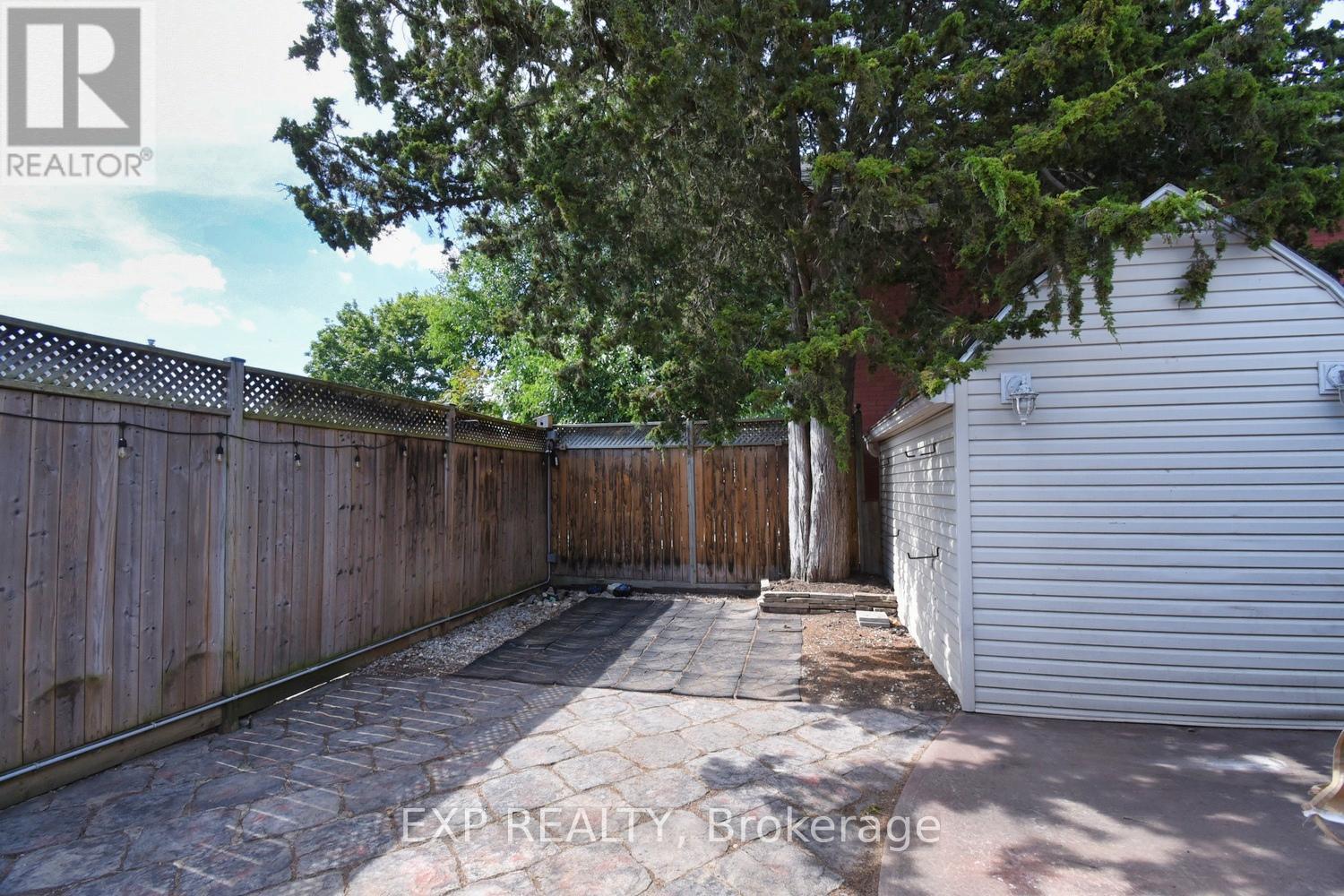 139 Chestnut Avenue, Brantford, Ontario  N3T 4C8 - Photo 22 - X12382786