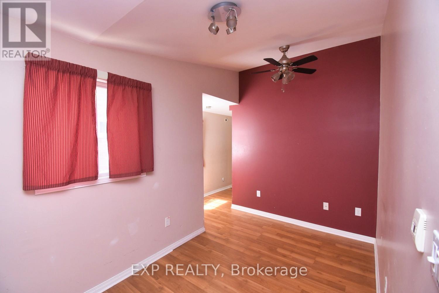 139 Chestnut Avenue, Brantford, Ontario  N3T 4C8 - Photo 9 - X12382786