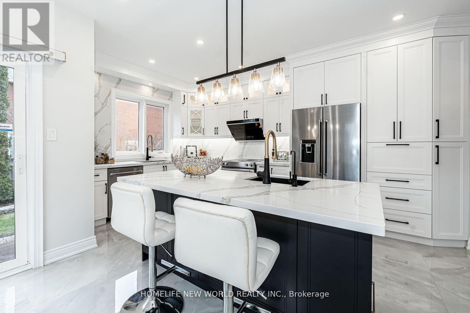 11 Fortune Crescent, Richmond Hill, Ontario  L4S 1S5 - Photo 11 - N12386930