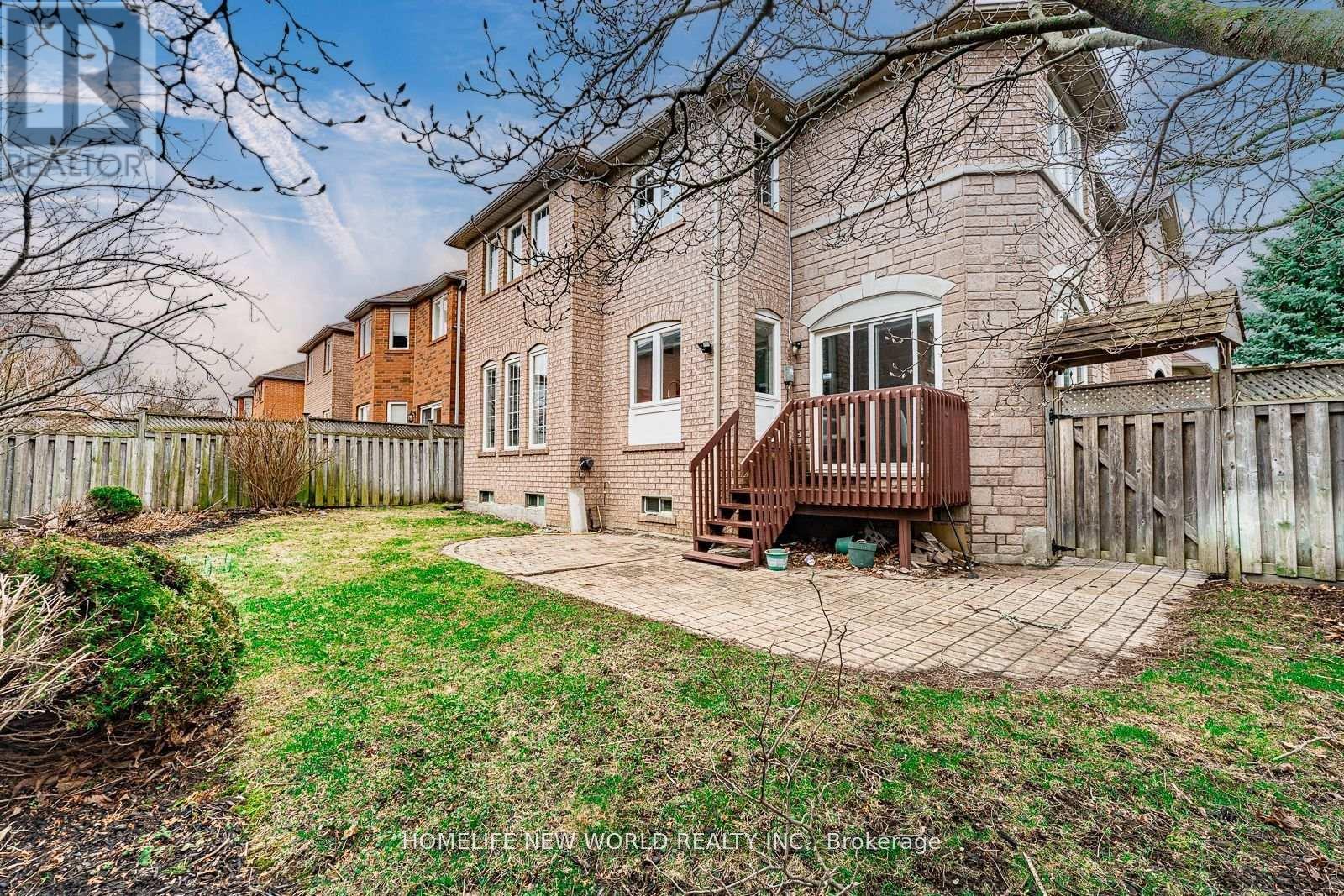 11 Fortune Crescent, Richmond Hill, Ontario  L4S 1S5 - Photo 49 - N12386930
