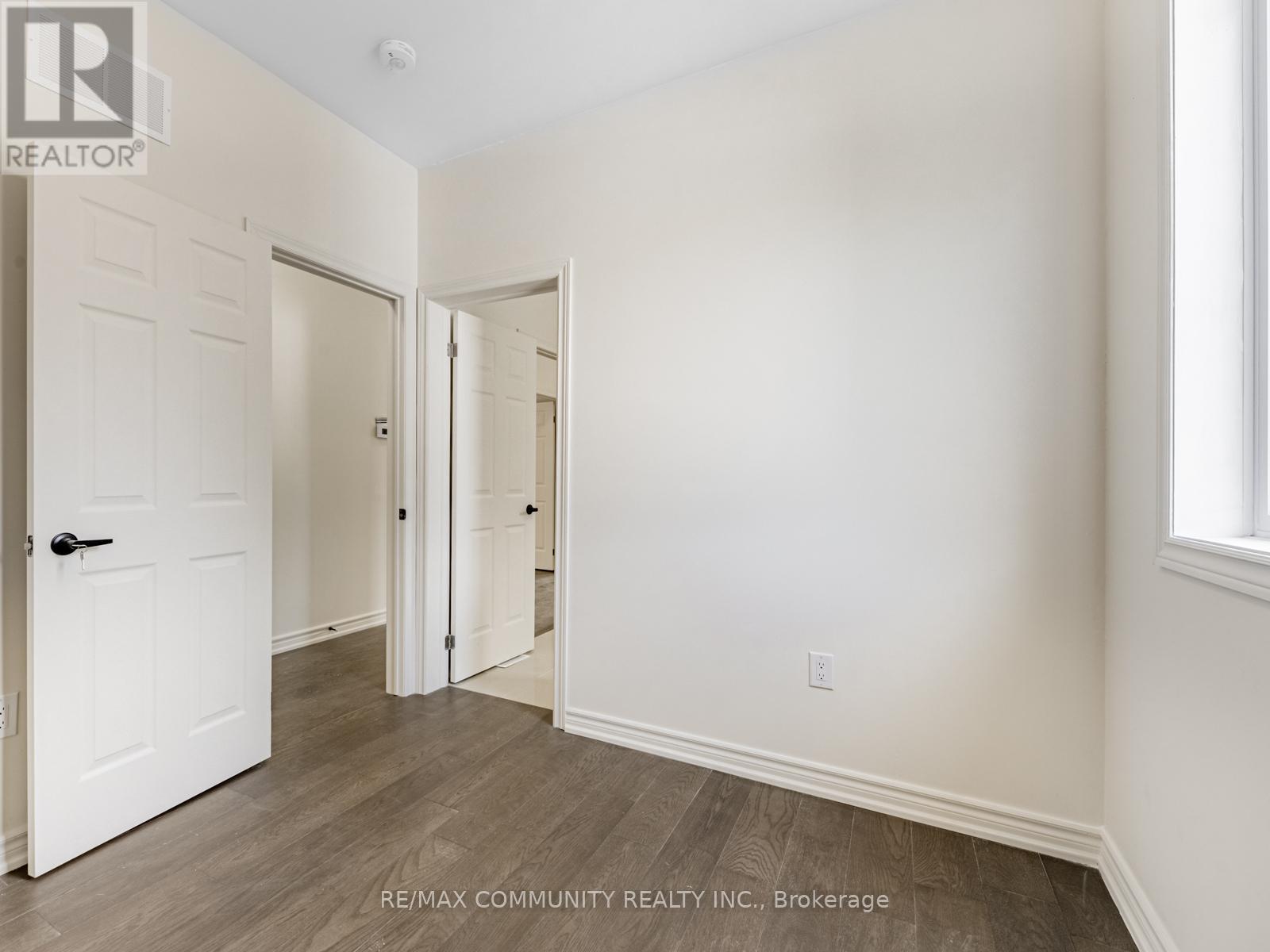 506 Simcoe Street, Brock, Ontario  L0K 1A0 - Photo 27 - N12386933