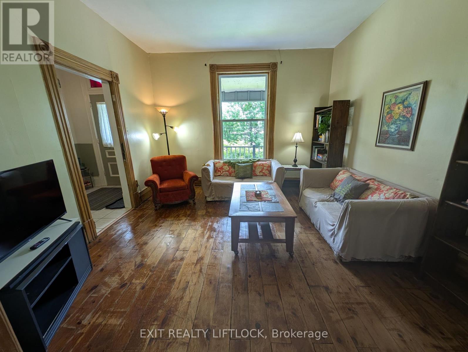 629 Aylmer Street N, Peterborough (Town Ward 3), Ontario  K9H 3X2 - Photo 4 - X12386959