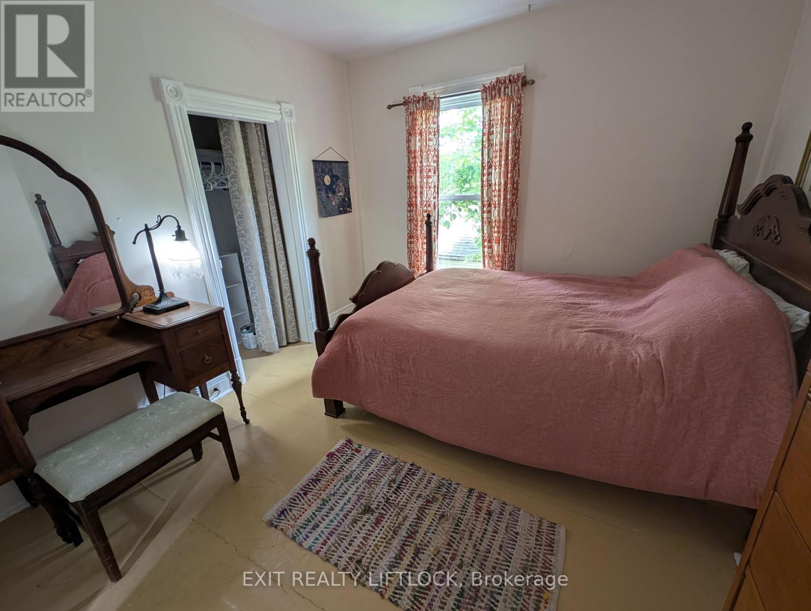 629 Aylmer Street N, Peterborough (Town Ward 3), Ontario  K9H 3X2 - Photo 6 - X12386959