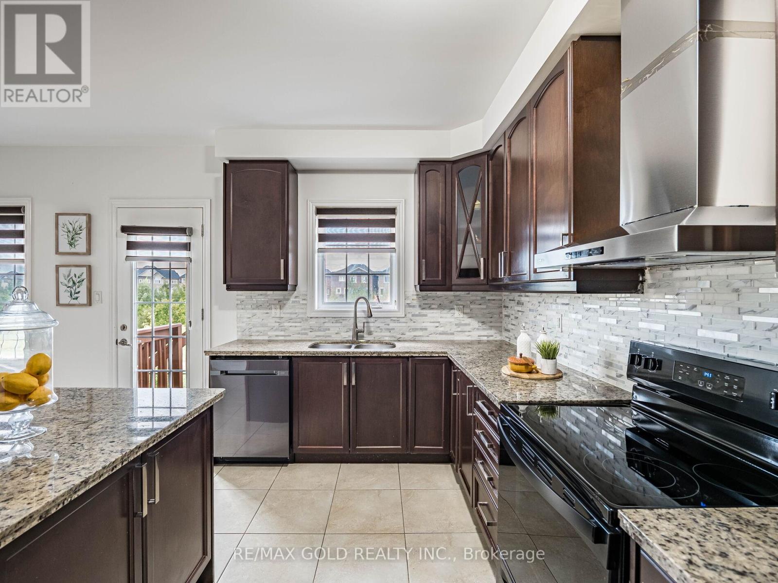 74 Bucksaw Street, Brampton (Northwest Brampton), Ontario  L7A 4R3 - Photo 17 - W12386932