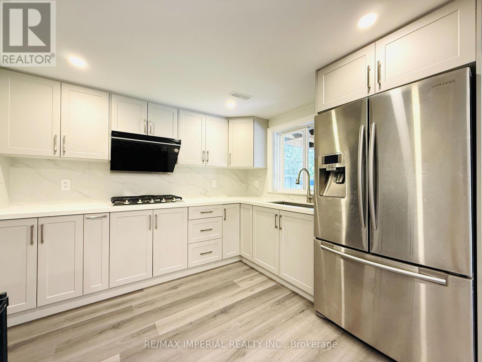 2128 Mayflower Boulevard, Oakville, Ontario  L6H 4E5 - Photo 41 - W12376203