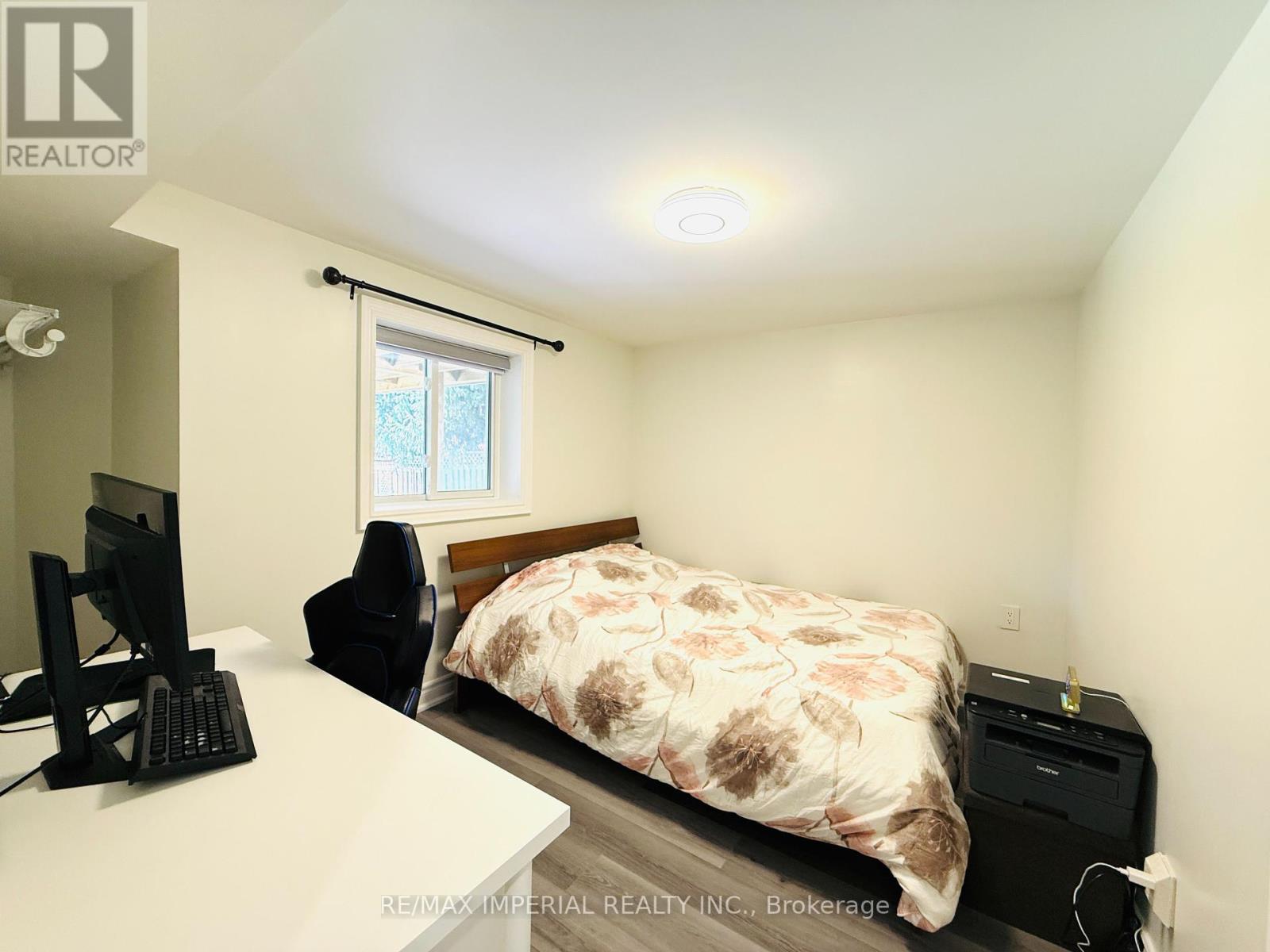 2128 Mayflower Boulevard, Oakville, Ontario  L6H 4E5 - Photo 44 - W12376203