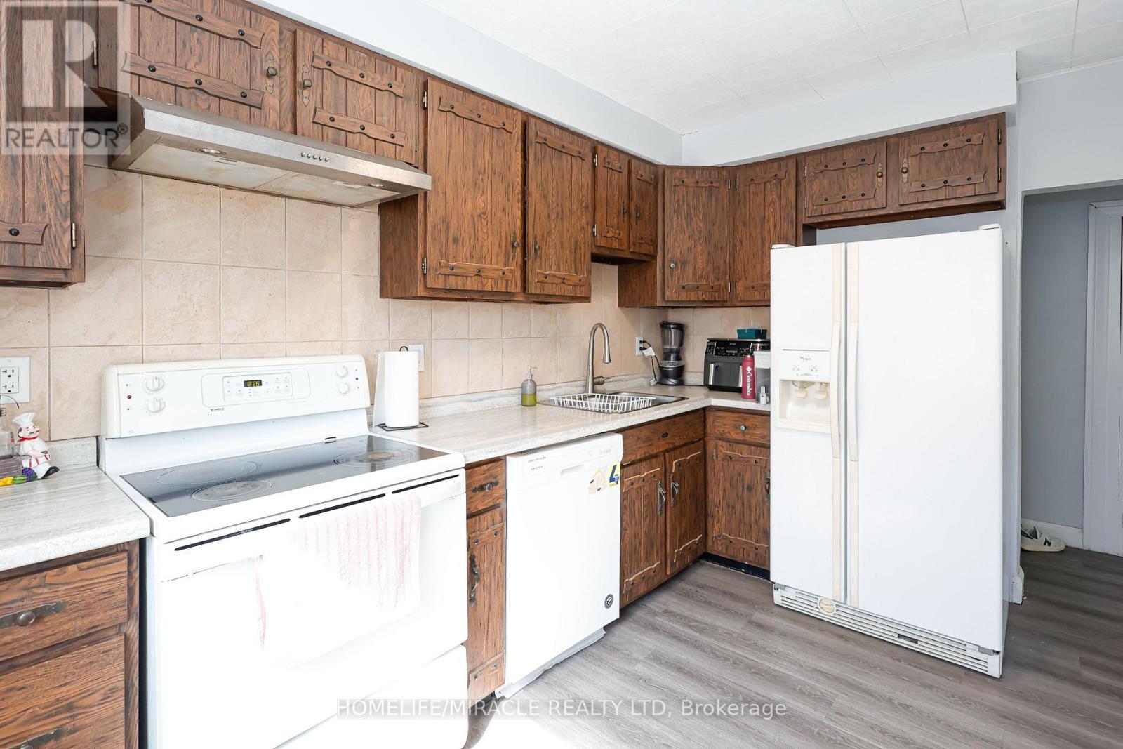 1802-06 George Avenue, Windsor, Ontario  N8W 4L8 - Photo 30 - X12386928