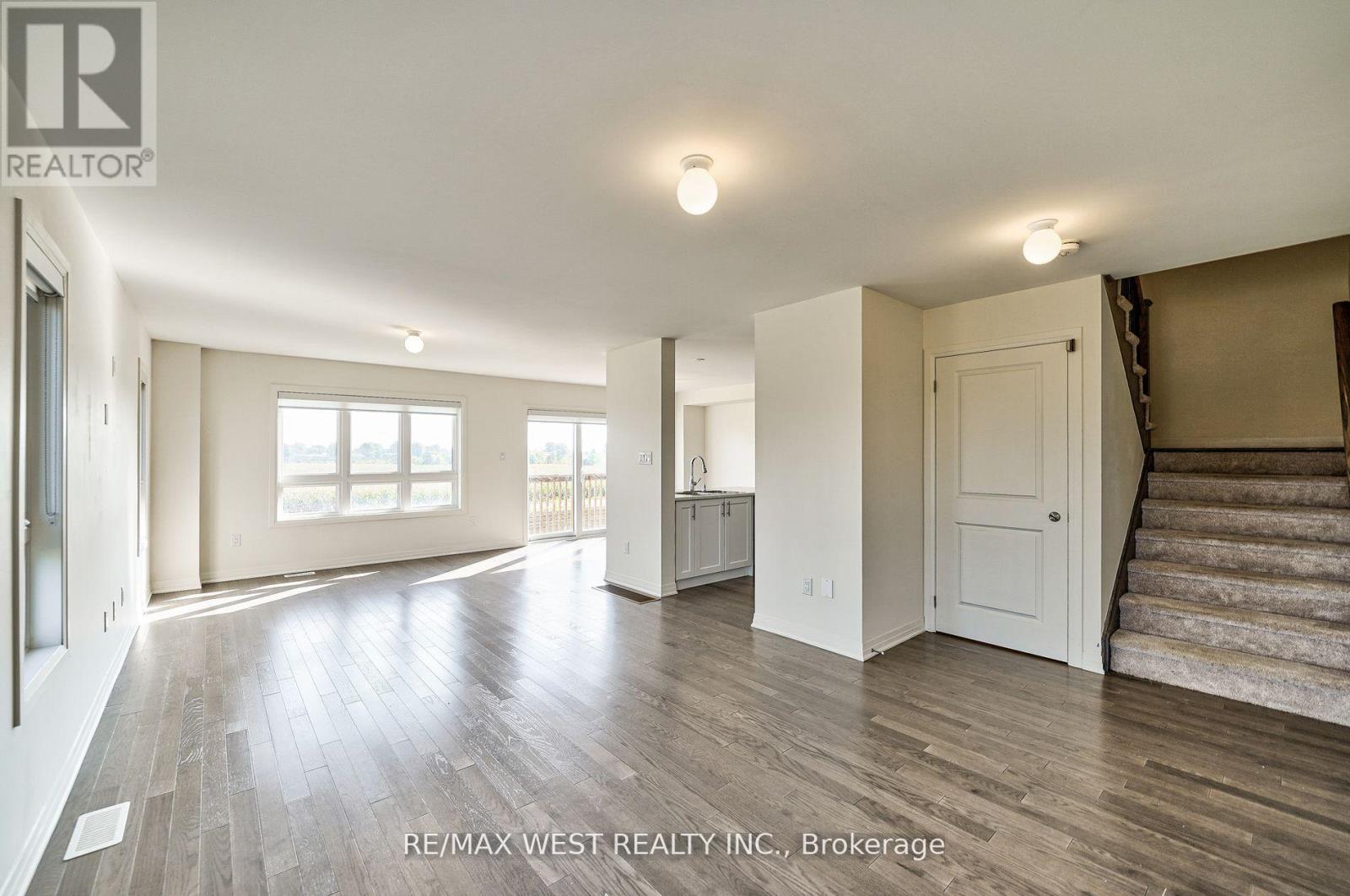 100 Sailors Landing, Clarington, Ontario  L1C 3K5 - Photo 2 - E12386947