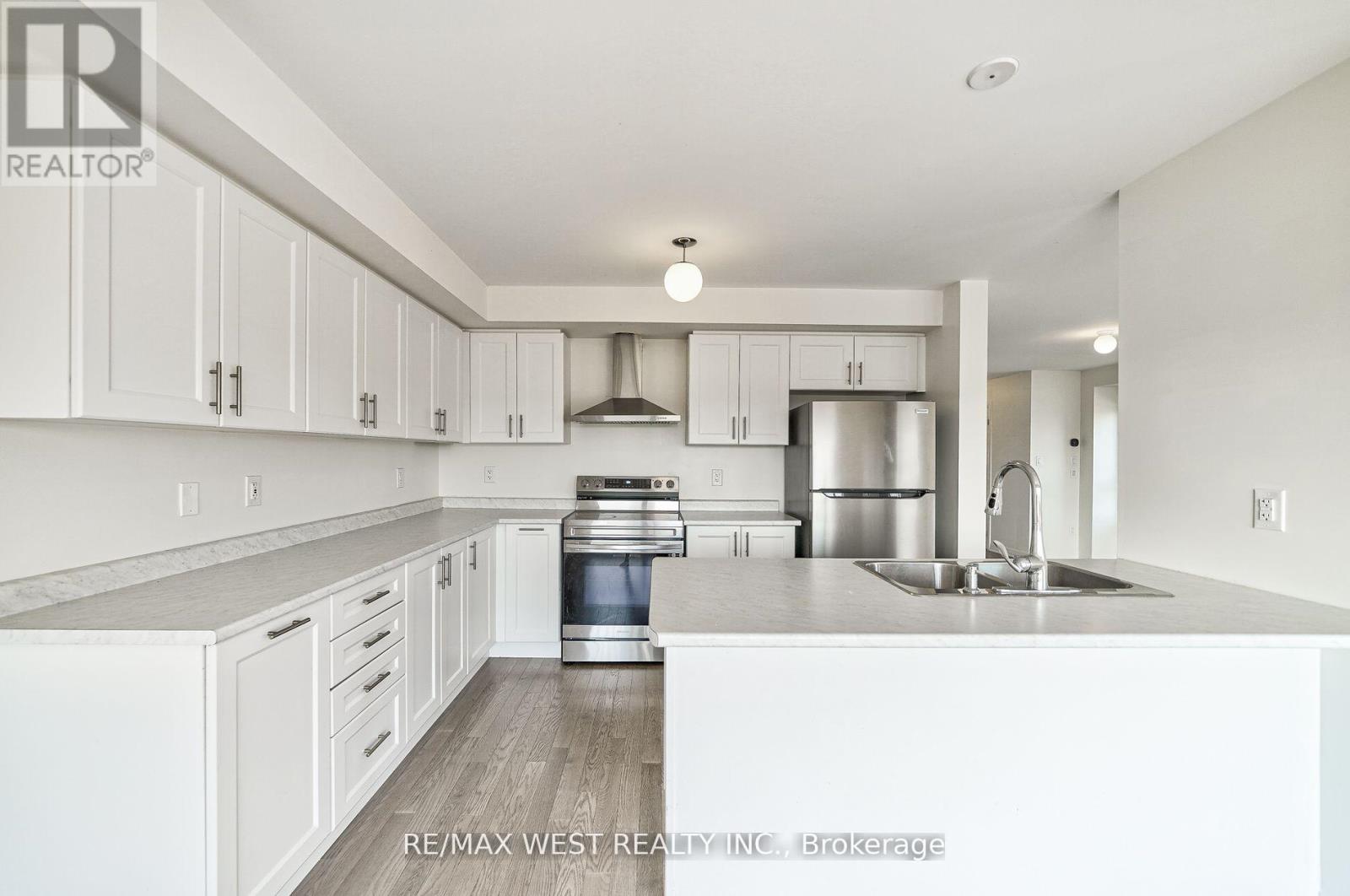 100 Sailors Landing, Clarington, Ontario  L1C 3K5 - Photo 13 - E12386947