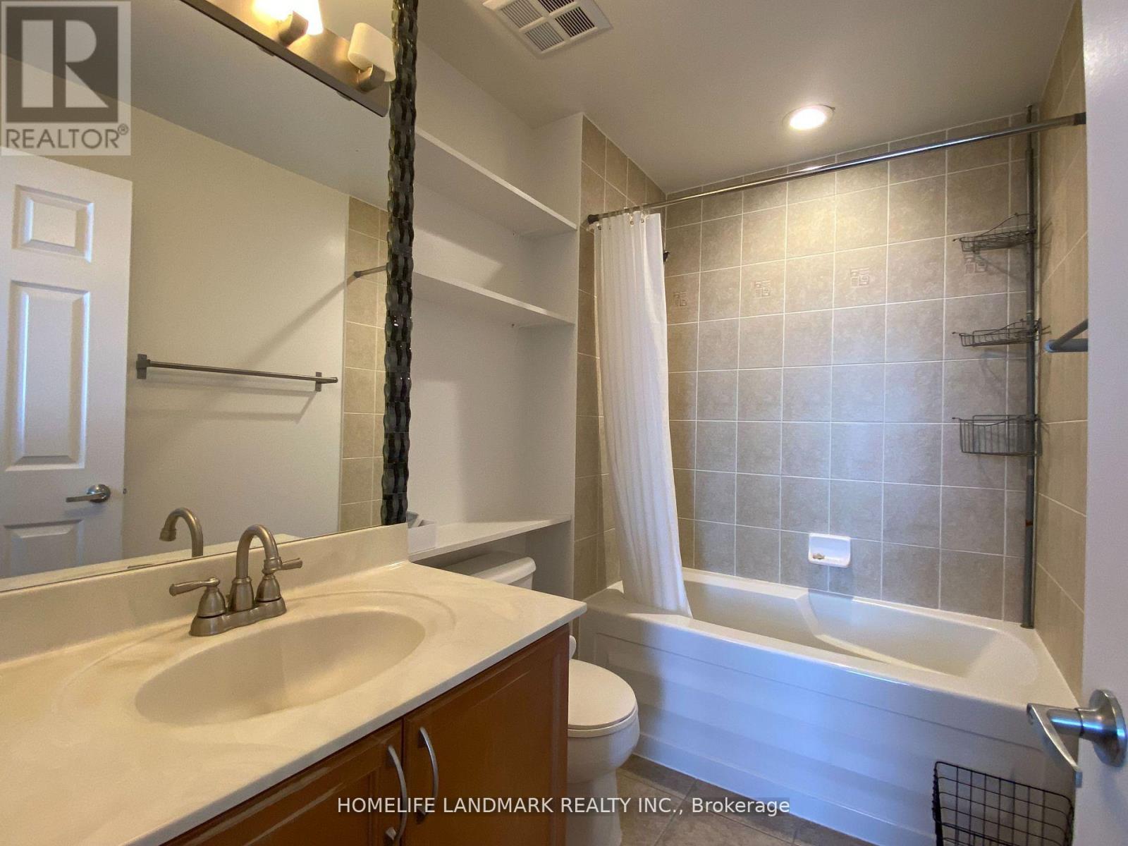 3702 - 388 Prince Of Wales Drive, Mississauga, Ontario  L5B 0A1 - Photo 15 - W12386954