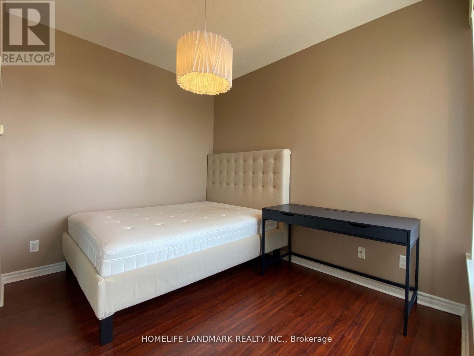 3702 - 388 Prince Of Wales Drive, Mississauga, Ontario  L5B 0A1 - Photo 19 - W12386954