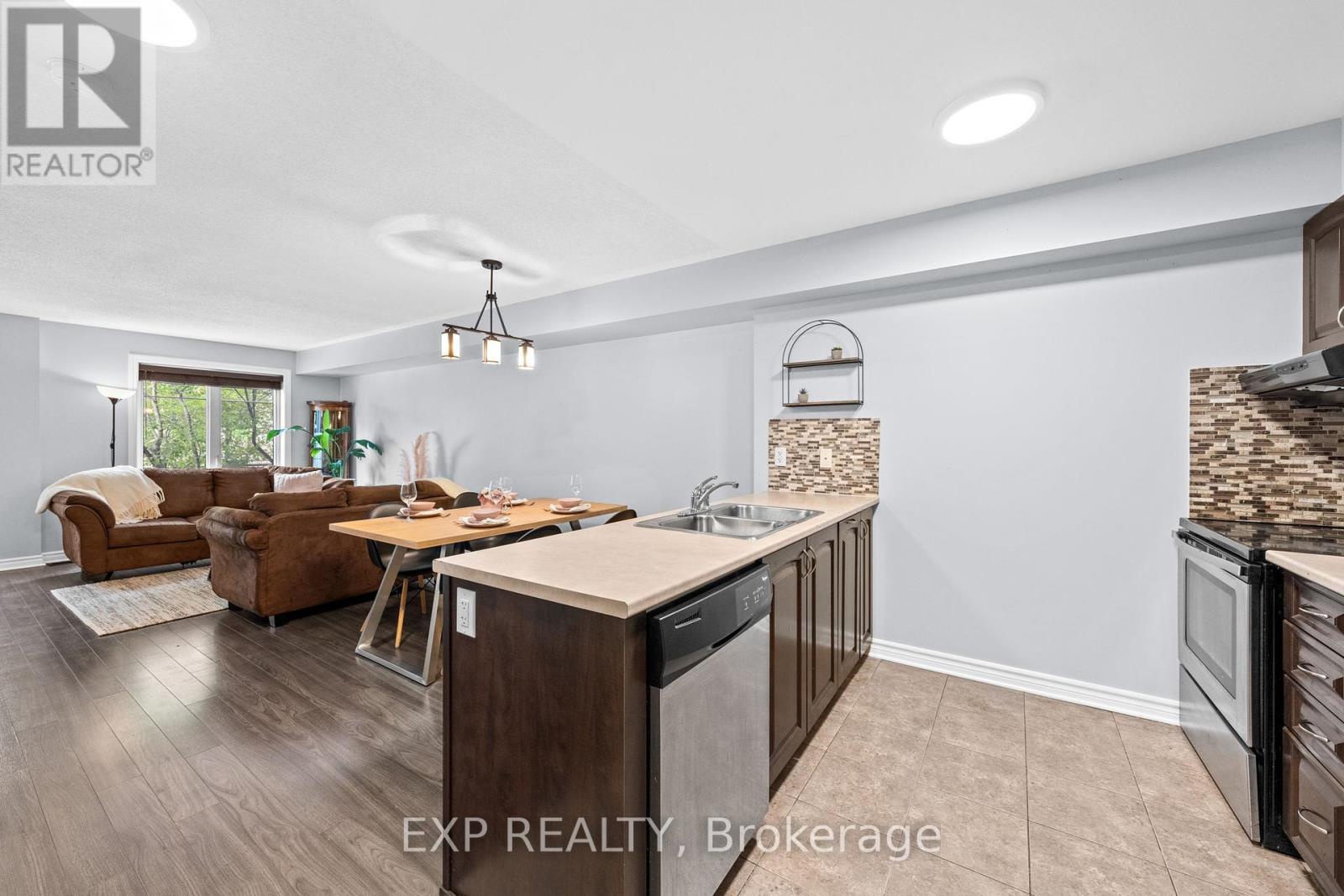 114-A Lindenshade Drive, Ottawa, Ontario  K2J 5R5 - Photo 18 - X12386977