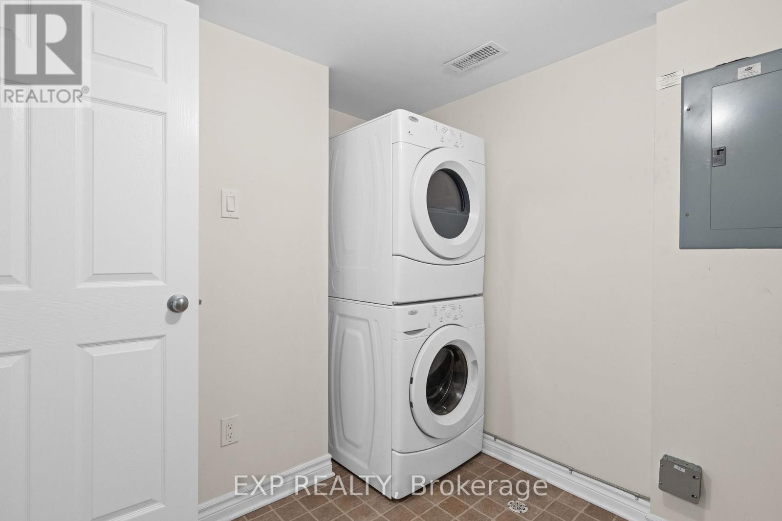 114-A Lindenshade Drive, Ottawa, Ontario  K2J 5R5 - Photo 32 - X12386977
