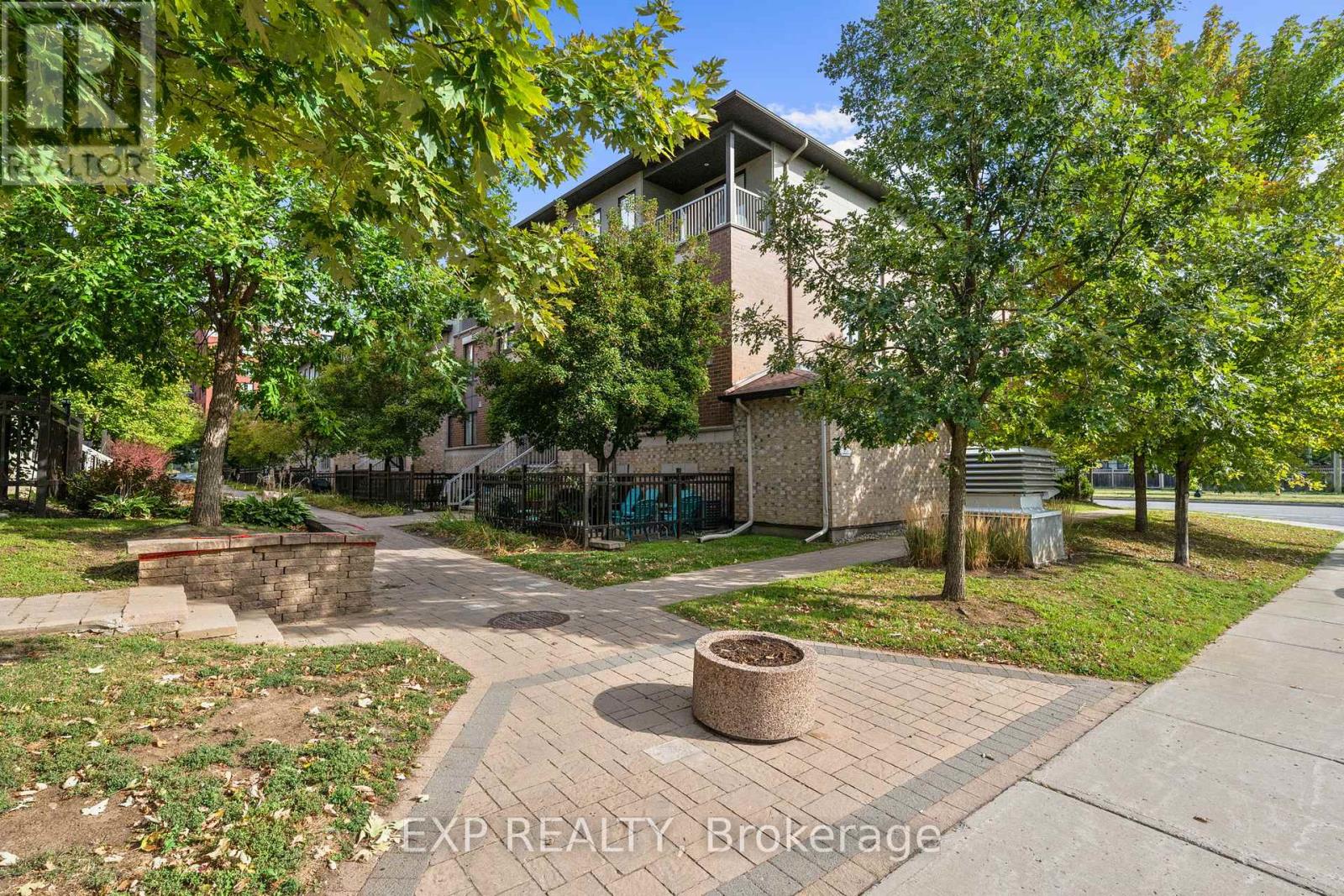 114-A Lindenshade Drive, Ottawa, Ontario  K2J 5R5 - Photo 4 - X12386977