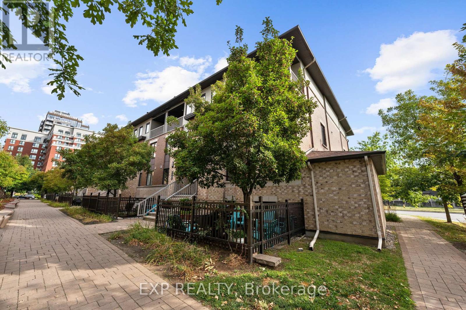 114-A Lindenshade Drive, Ottawa, Ontario  K2J 5R5 - Photo 5 - X12386977